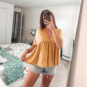 Zara yellow babydoll v-neck short sleeve top size small